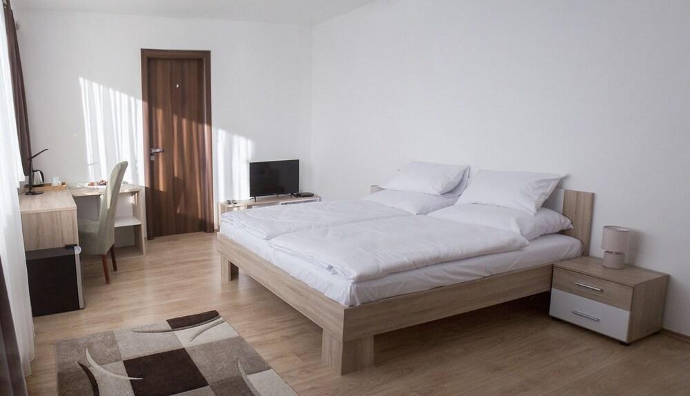 River View Apartments Hotel 布拉迪斯拉发 外观 照片