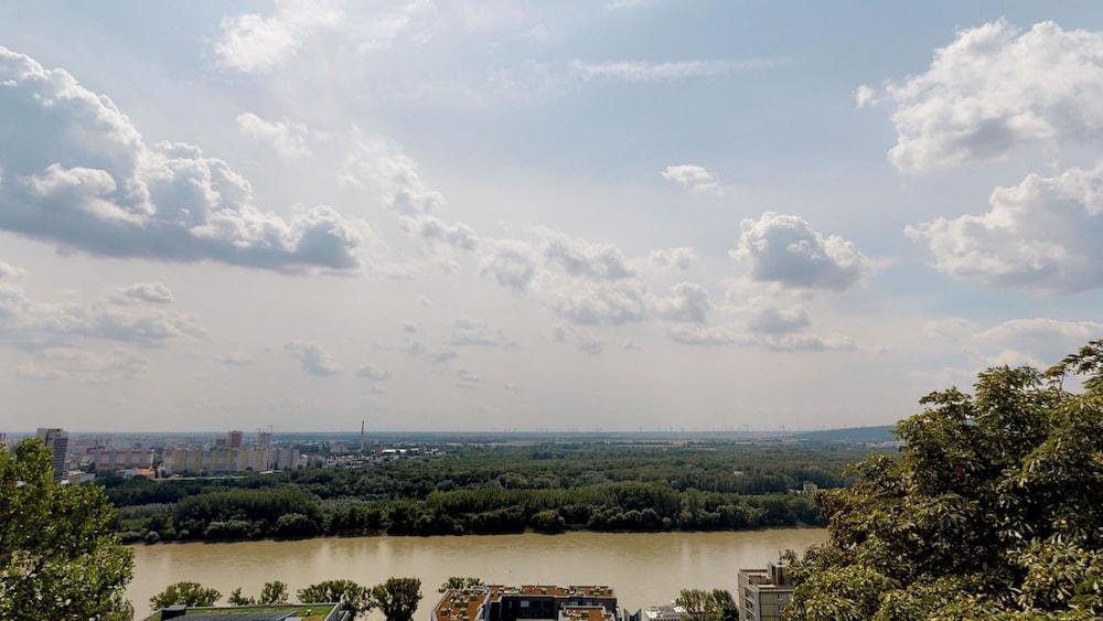River View Apartments Hotel 布拉迪斯拉发 外观 照片
