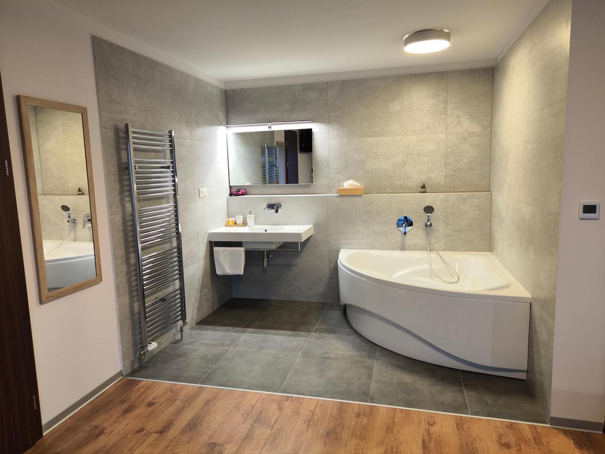 River View Apartments Hotel 布拉迪斯拉发 外观 照片